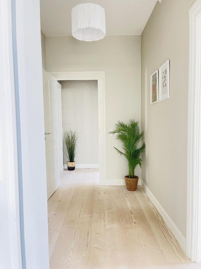 Aday - 2 Bedroom Apartment With Patio 奥尔堡 外观 照片